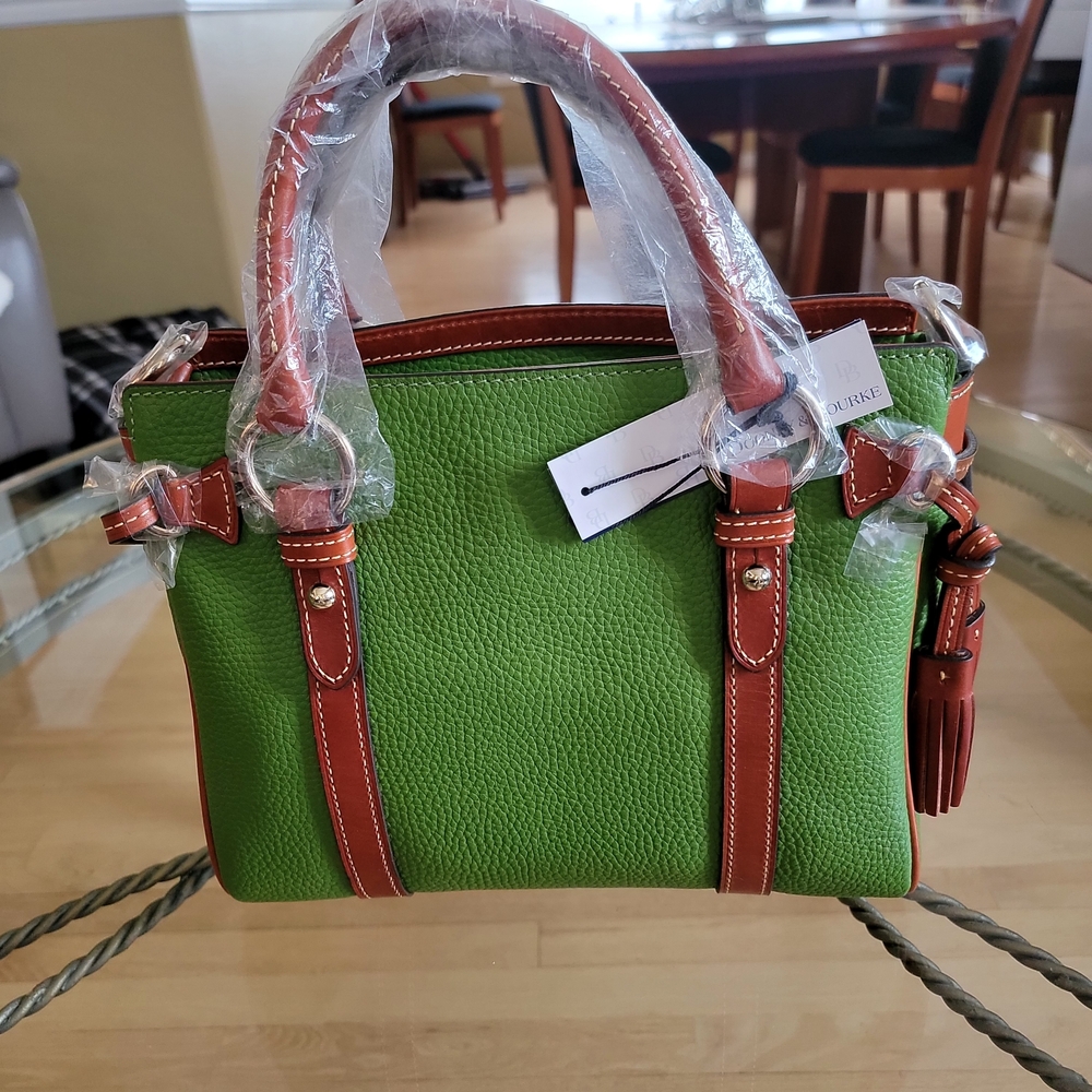 Dooney & Bourke NWT Medium Pocket Satchel w/ Wallet - Picture 8 of 16